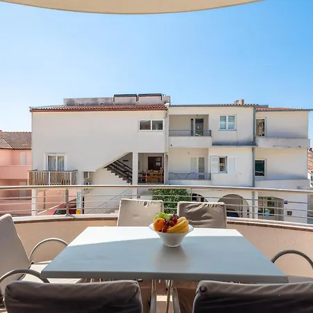 Brkic Apartment Makarska
