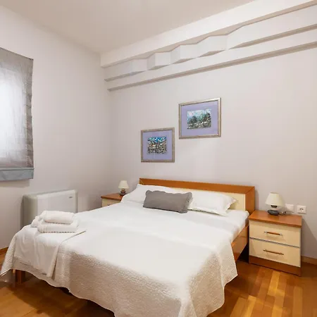 Brkic Apartment Makarska